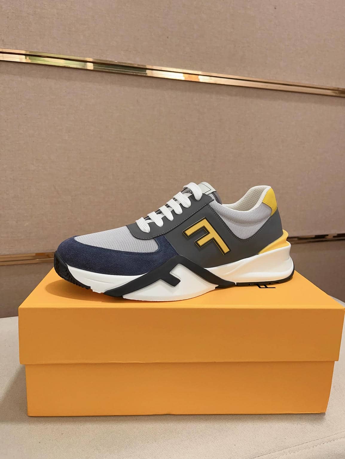 Fendi Sneaker Man